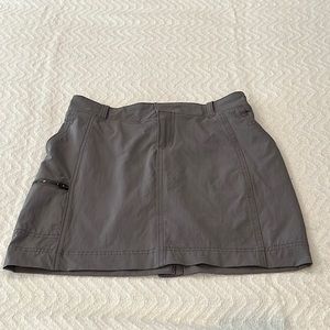 Athleta Skort, size 2 in gray